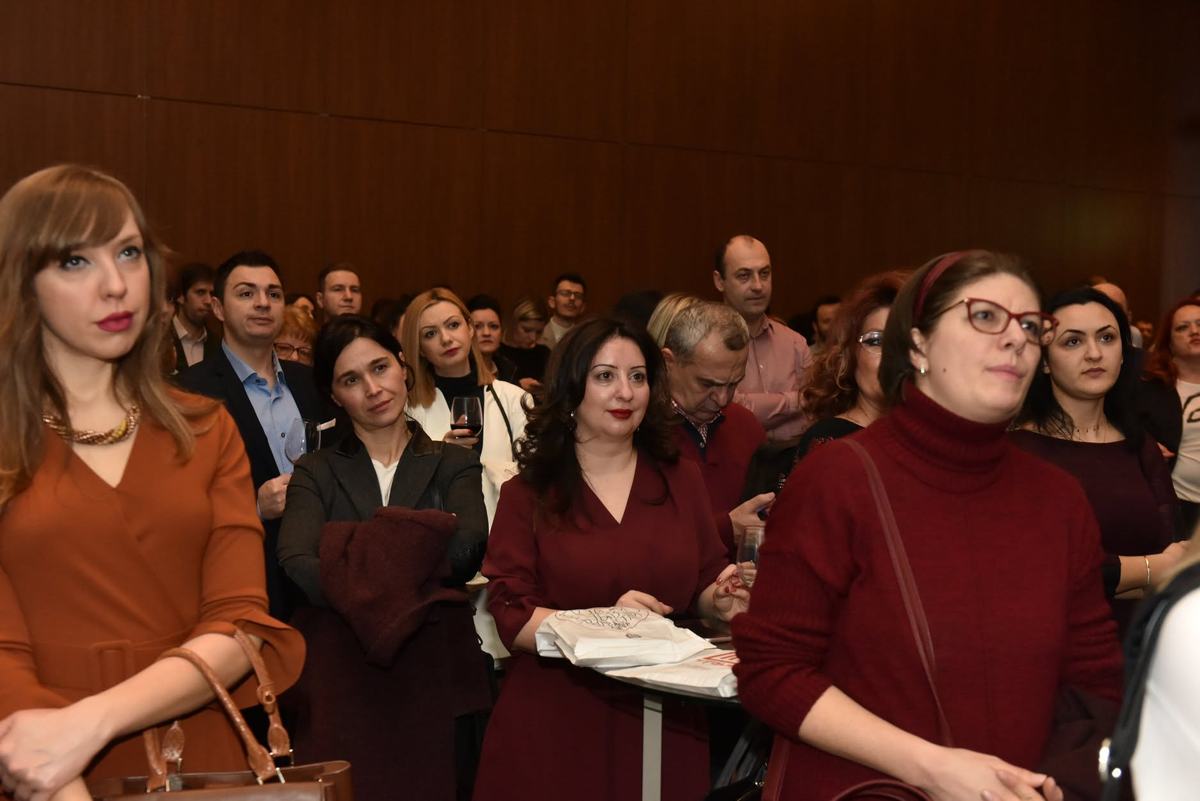 Гости на промоцијата на книгата Будење на свеста од Радован Витошевиќ и Катерина Ангеловска (Katerina Angelovska)