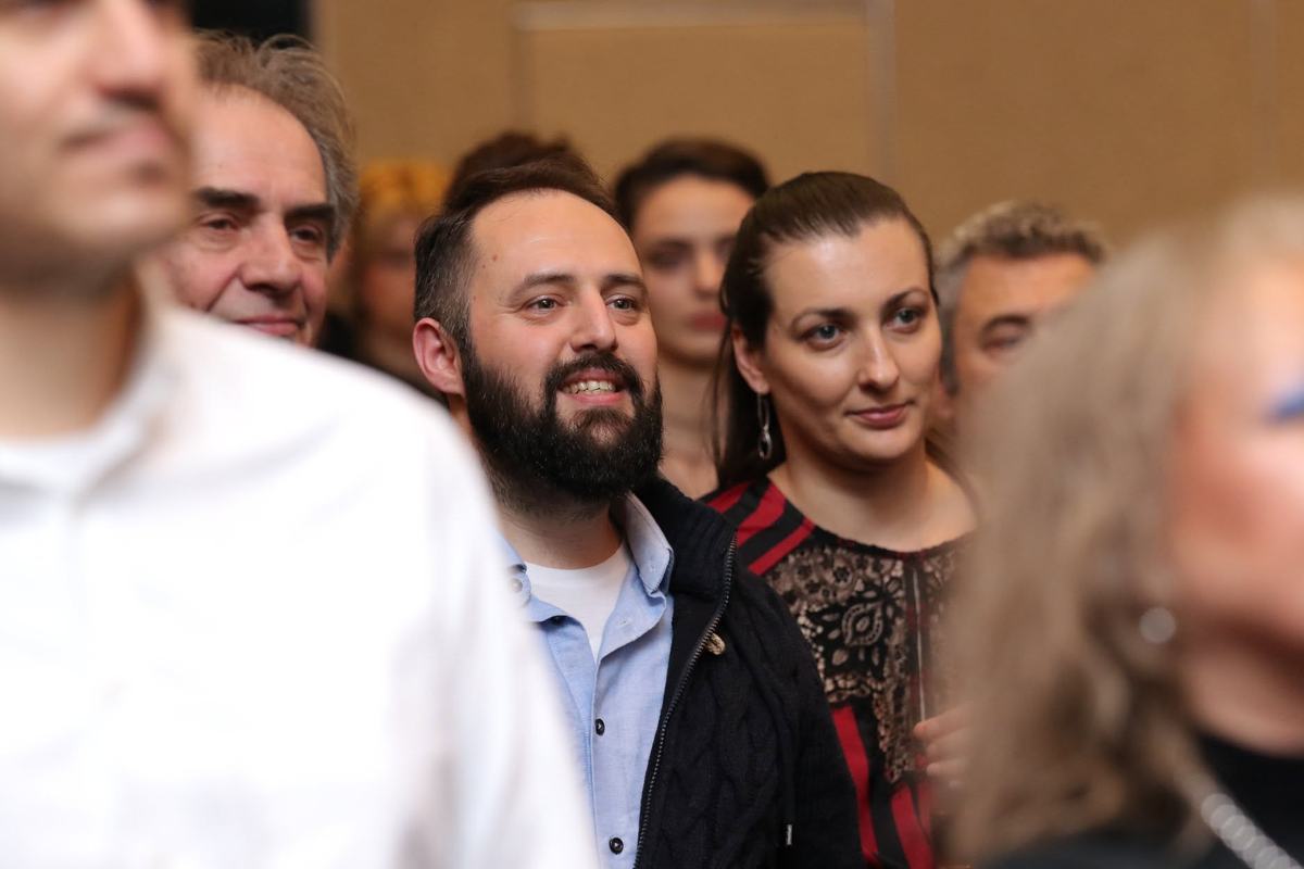 Публика на промоцијата на Будење на свеста, најпродавана книга од македонски автори, од Katerina Angelovska и Radovan Vitosevic