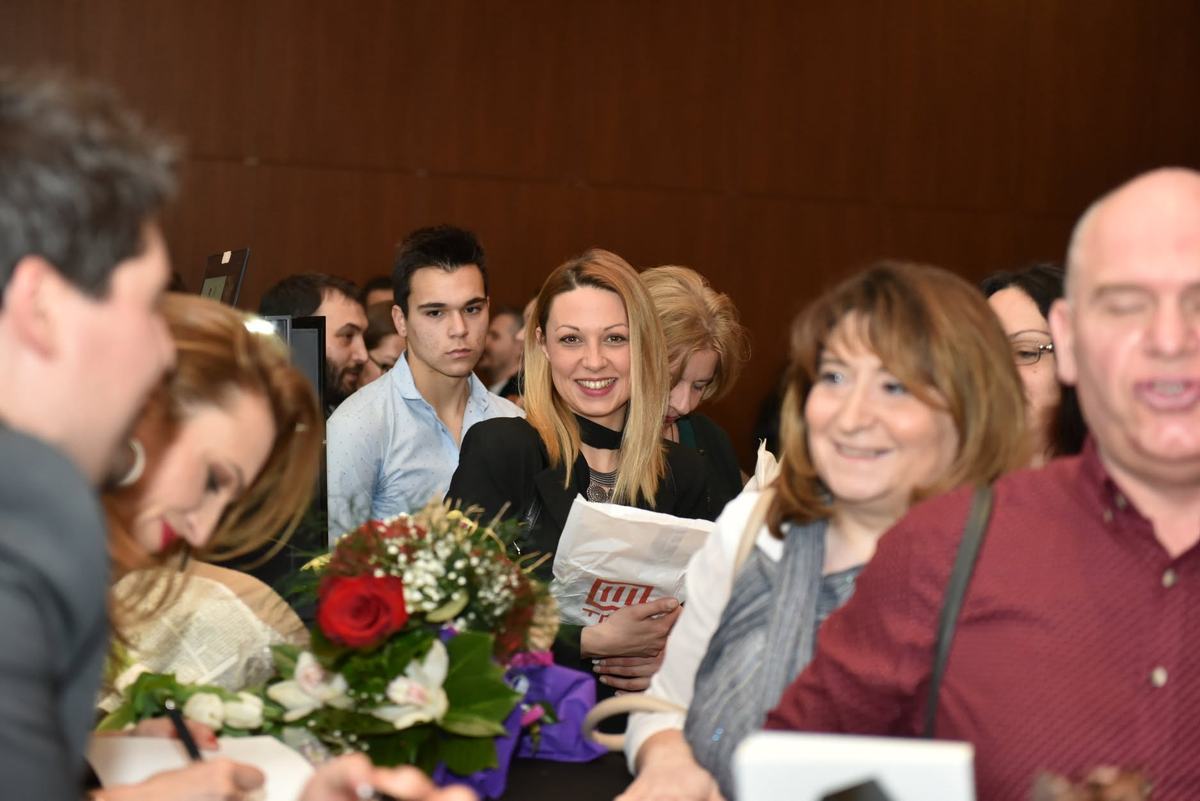 Др. Радован Витошевиќ и MSc Катерина Ангеловска на промоцијата на книгата Будење на свеста, Скопје, 2 февруари 2019