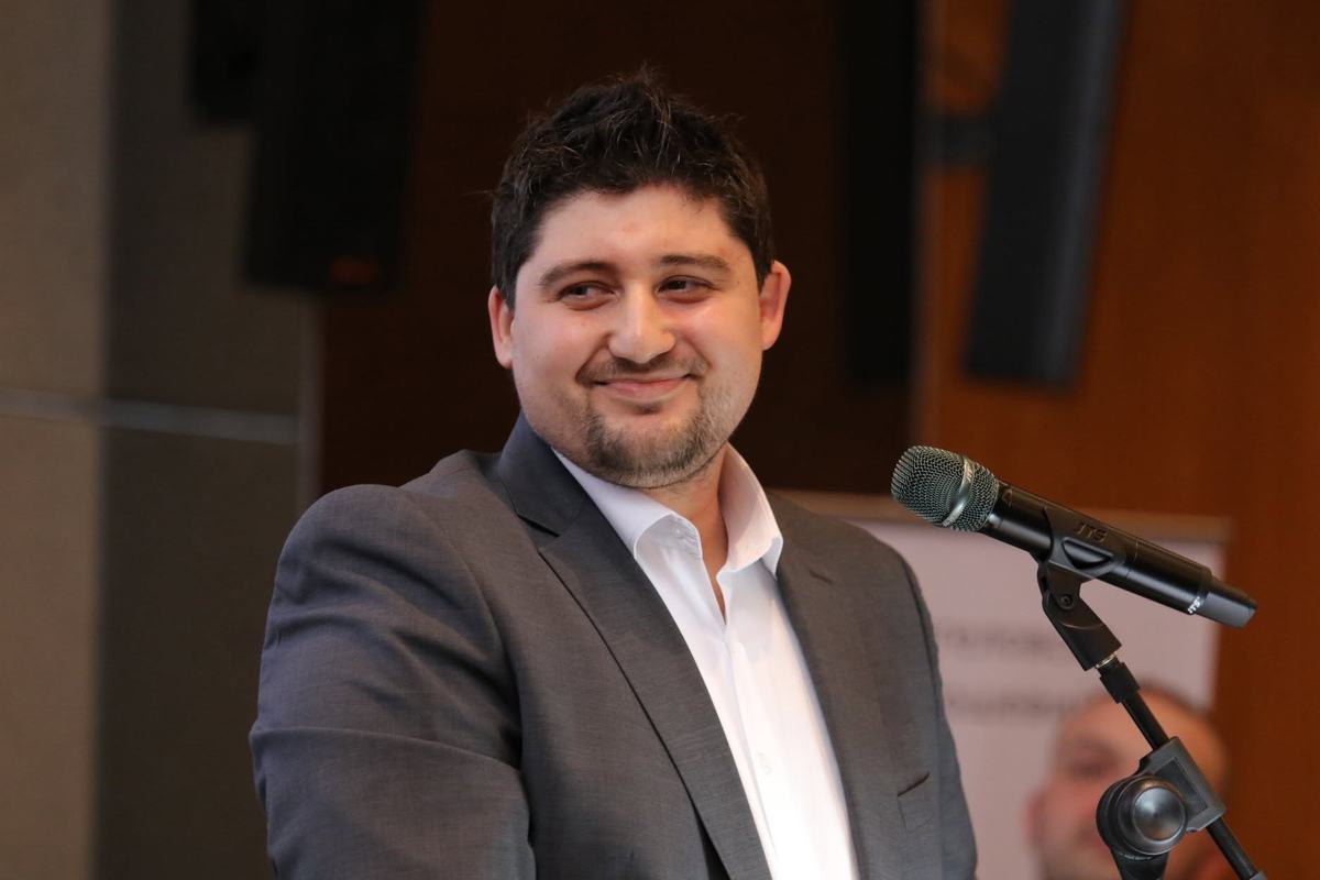 Атмосфера од промоцијата на книгата Будење на свеста во Скопје, автори Радован Витошевиќ и Катерина Ангеловска