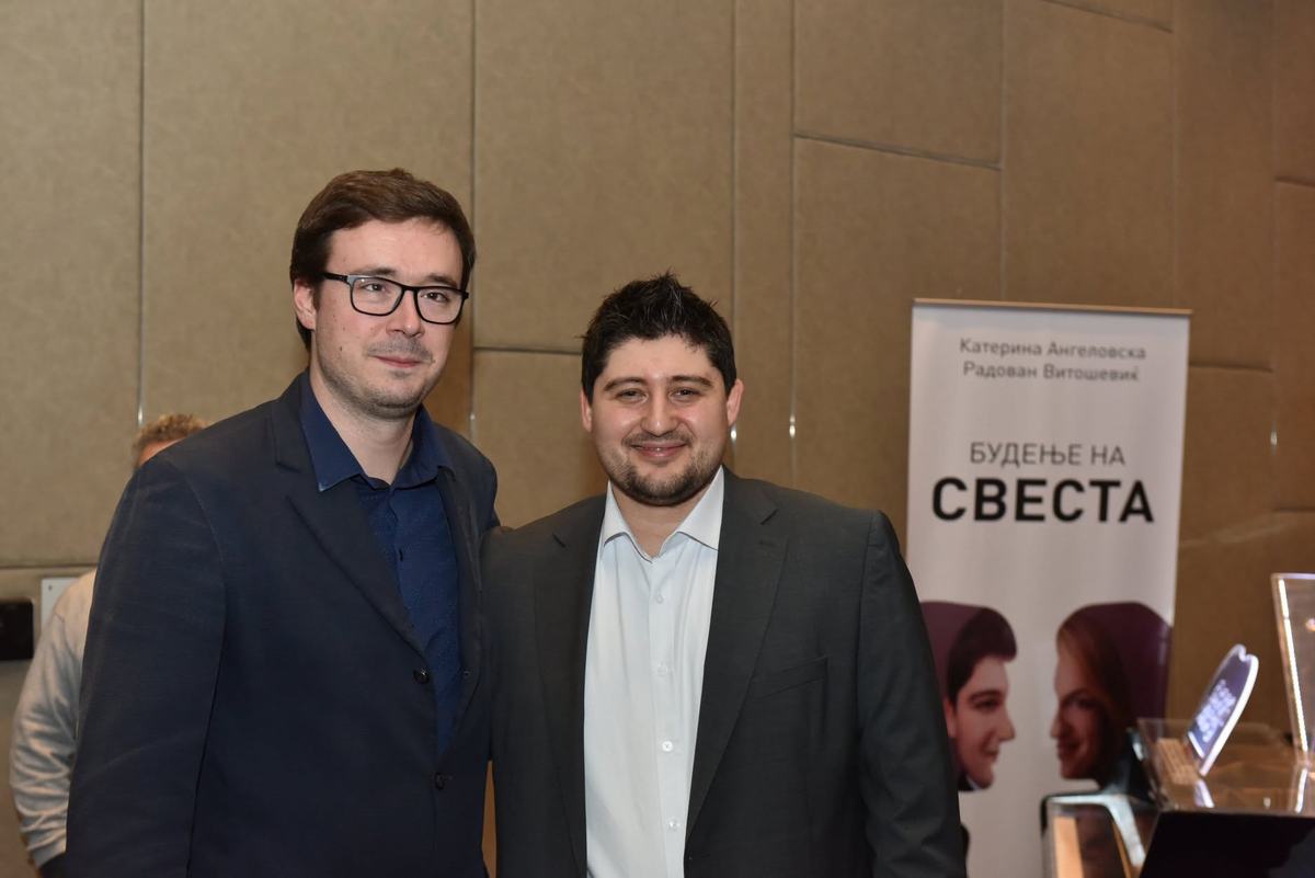 Др. Радован Витошевиќ и MSc Катерина Ангеловска на промоцијата на книгата Будење на свеста, Скопје, 2 февруари 2019