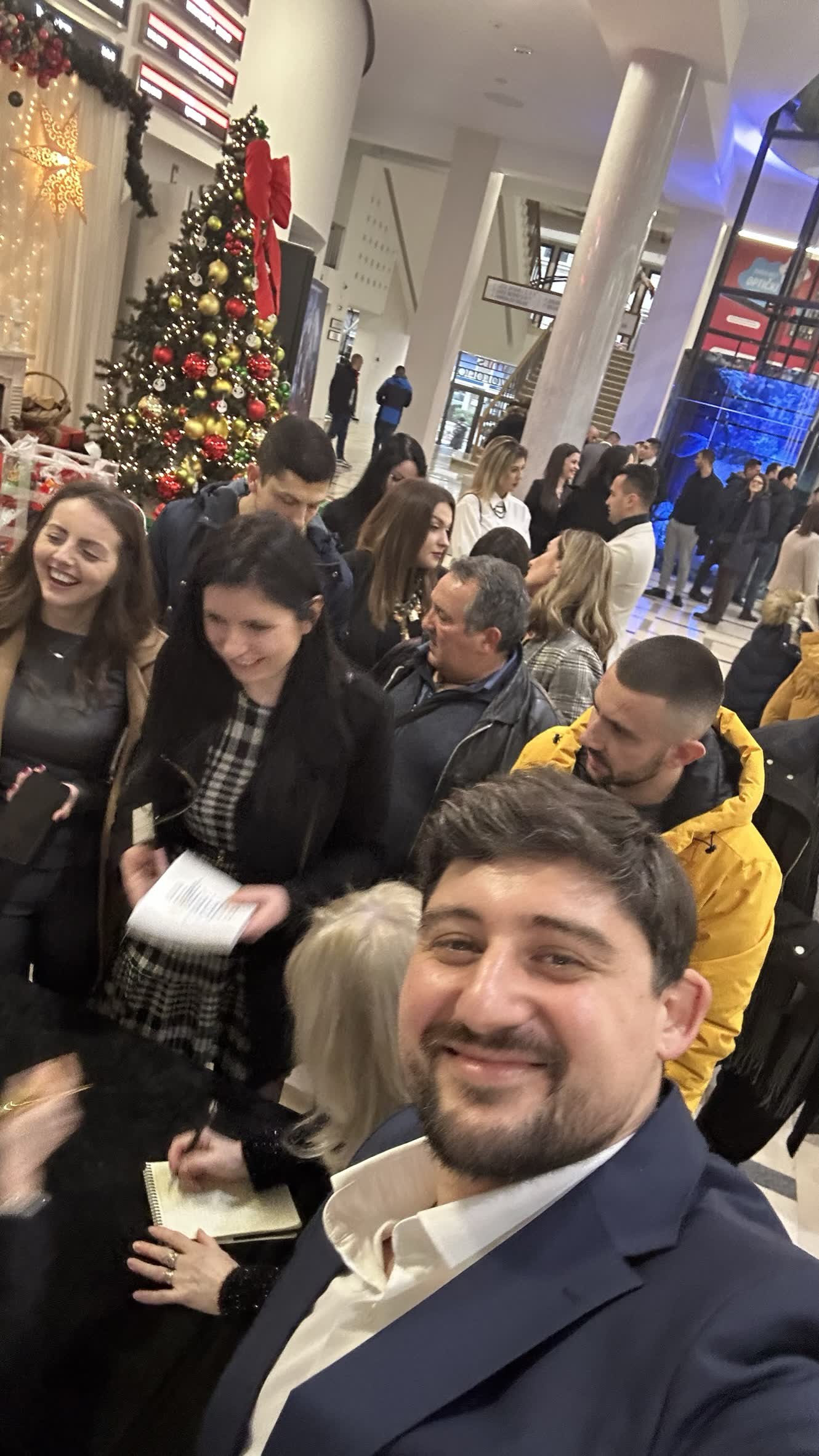 Д-р Радован Витошевиќ и м-р Катерина Ангеловска на промоцијата на Buđenje svesti во Белград, јануари 2023