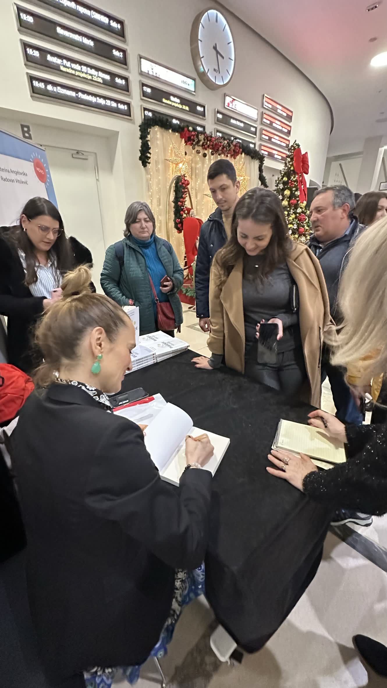 Гости на белградската промоција на книгата Будење на свеста / Buđenje svesti